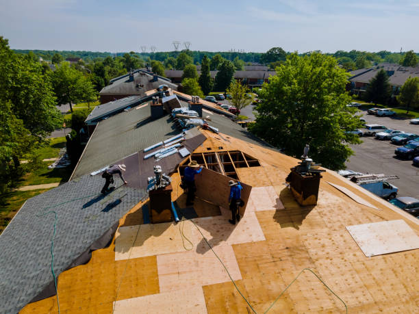 24/7 Emergency Storm Damage Roof Repair experts in Slade, KY